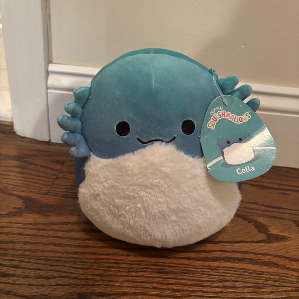 Original Squishmellow Cella 8-inch